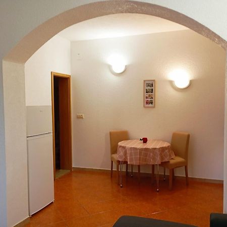 Apartmani Joja Biograd Na Moru Bagian luar foto