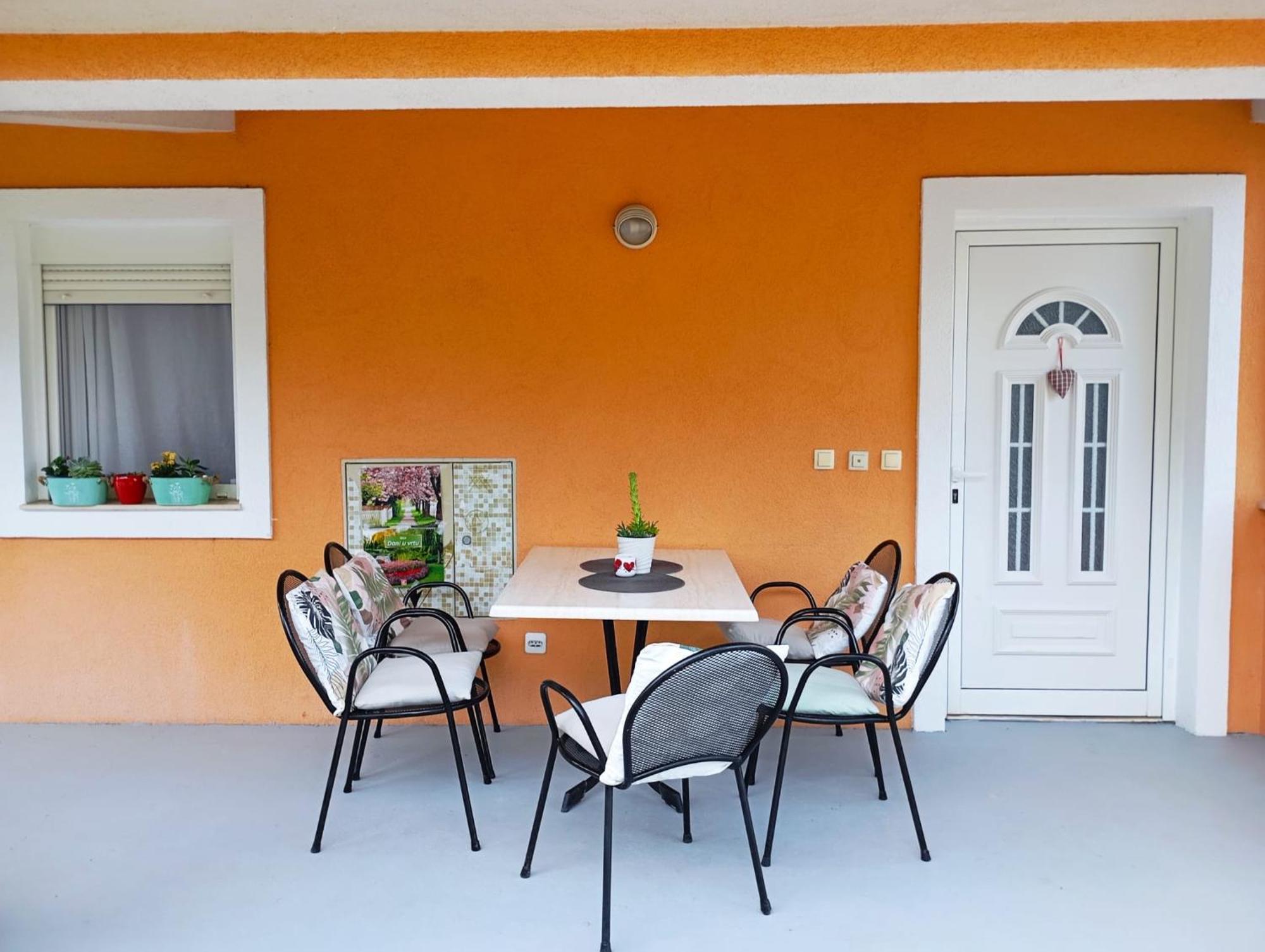 Apartmani Joja Biograd Na Moru Bagian luar foto