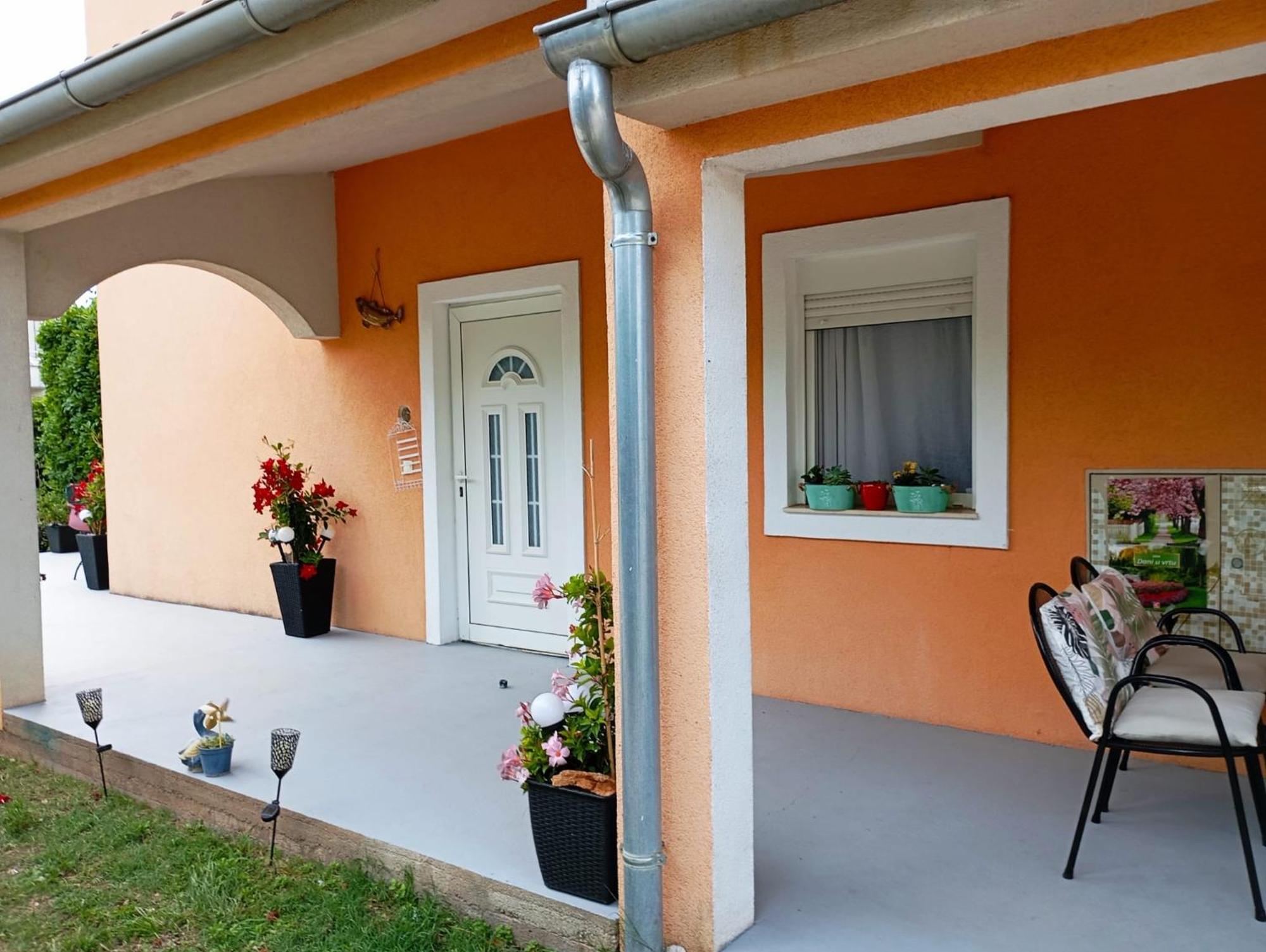 Apartmani Joja Biograd Na Moru Bagian luar foto